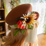 Vintage Pageboy Cap with Flowers