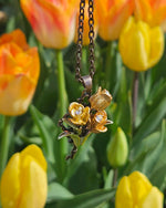 [Hoshibako Works] Flower Garden Knot Tulip Antique Pendant