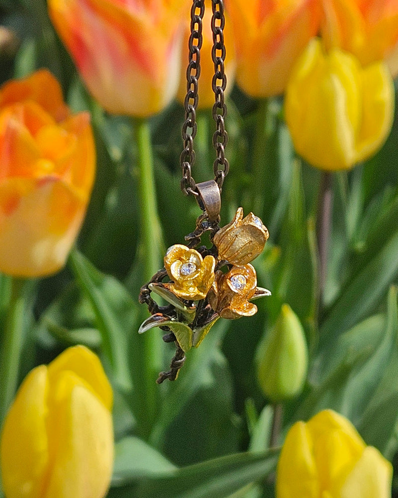 [Hoshibako Works] Flower Garden Knot Tulip Antique Pendant