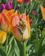 [Hoshibako Works] Flower Garden Knot Tulip Antique Pendant